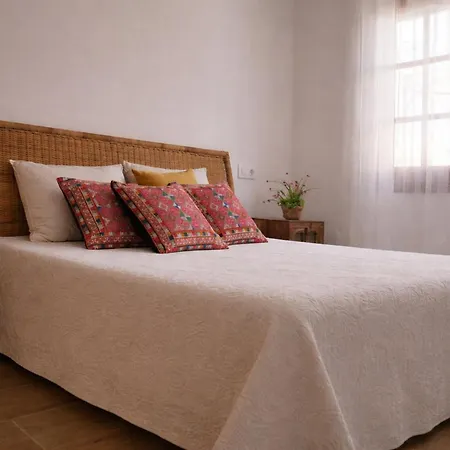 Ona By Danlux Invest *