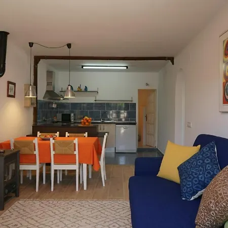 Ona By Danlux Invest *